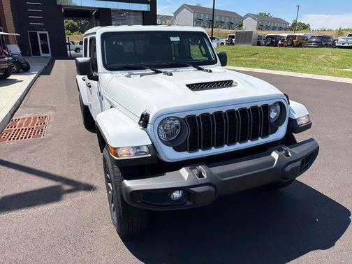 Bright White Clearcoat 2026 Jeep Gladiator Sport