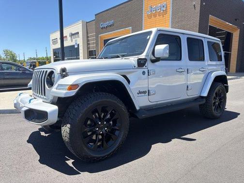Silver Zynith Clearcoat 2023 Jeep Wrangler 4xe Sahara