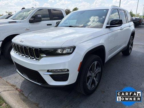 Bright White Clearcoat 2023 Jeep Grand Cherokee Limited