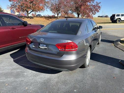 2014 Volkswagen Passat 2.0L TDI DSG SE w/Sunroof