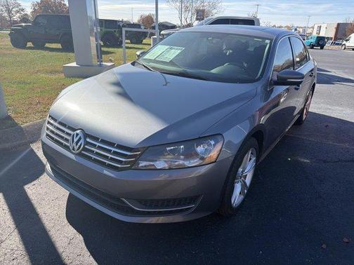 2014 Volkswagen Passat 2.0L TDI DSG SE w/Sunroof