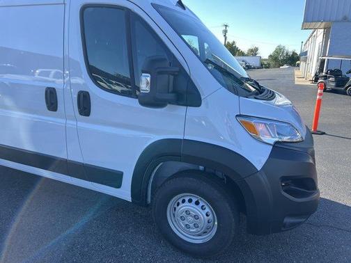 Bright White Clearcoat 2026 RAM ProMaster 1500 Base