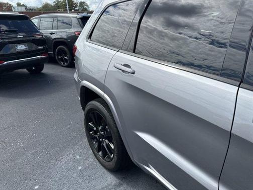 2018 Jeep Grand Cherokee Altitude