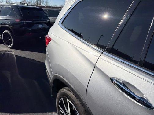 2021 Honda Pilot Touring 7-Passenger