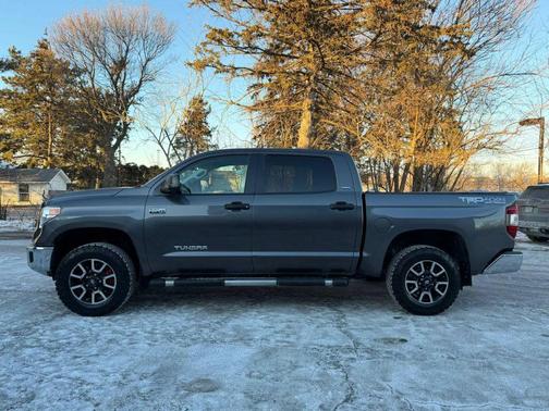 2015 Toyota Tundra SR5