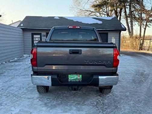2015 Toyota Tundra SR5