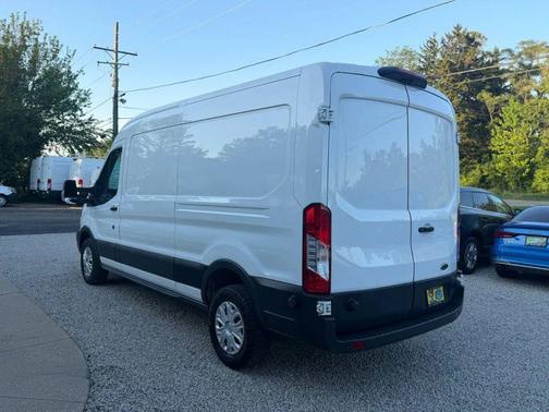 Oxford White 2018 Ford Transit-250 Base
