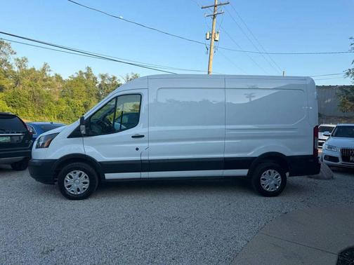 Oxford White 2018 Ford Transit-250 Base