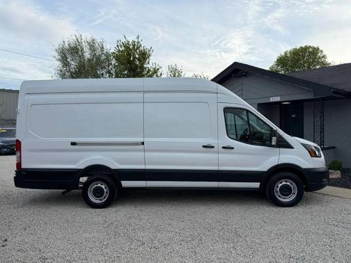 Oxford White 2023 Ford Transit-250 Base
