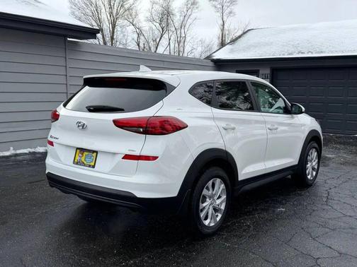 2020 Hyundai TUCSON SE