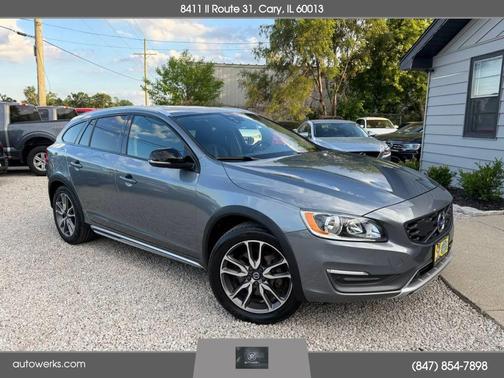 Osmium Grey Metallic 2016 Volvo V60 Cross Country T5