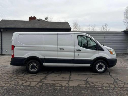 2017 Ford Transit-150 Base