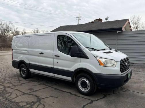 2017 Ford Transit-150 Base