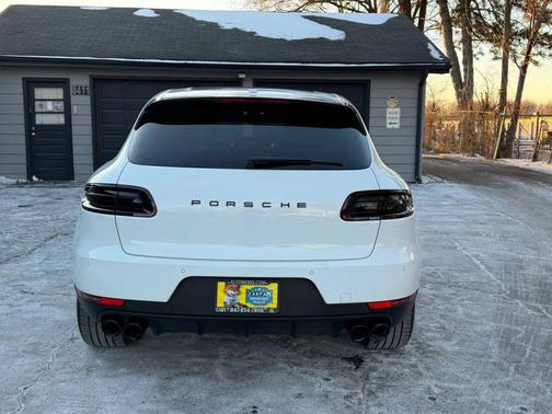 2018 Porsche Macan Sport Edition