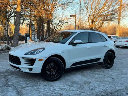 2018 Porsche Macan Sport Edition