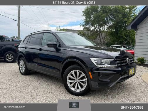 Deep Black Pearl 2019 Volkswagen Tiguan 2.0T S 4MOTION