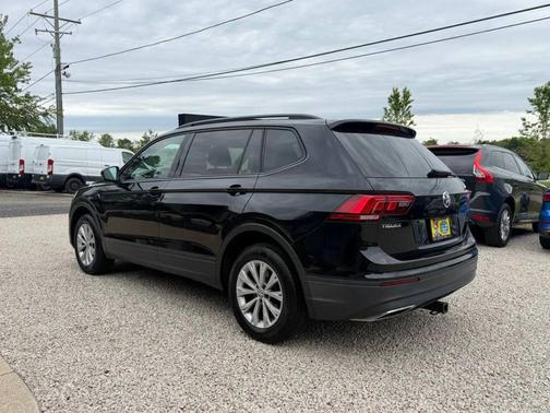 Deep Black Pearl 2019 Volkswagen Tiguan 2.0T S 4MOTION
