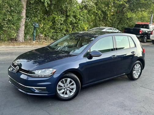 2018 Volkswagen Golf TSI S