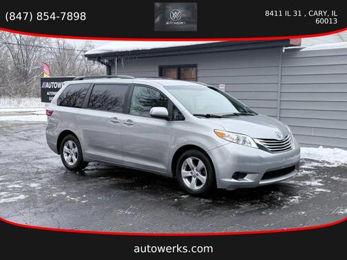 2017 Toyota Sienna LE