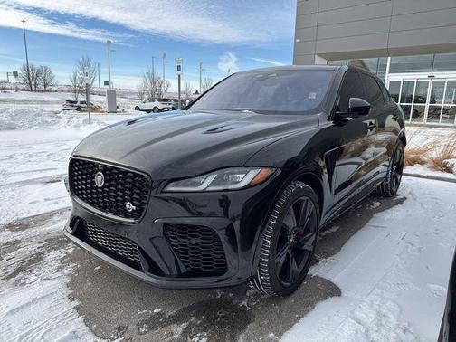2022 Jaguar F-PACE SVR
