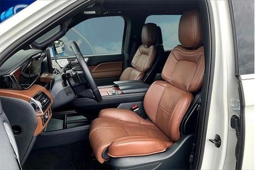 2024 Lincoln Navigator L Reserve