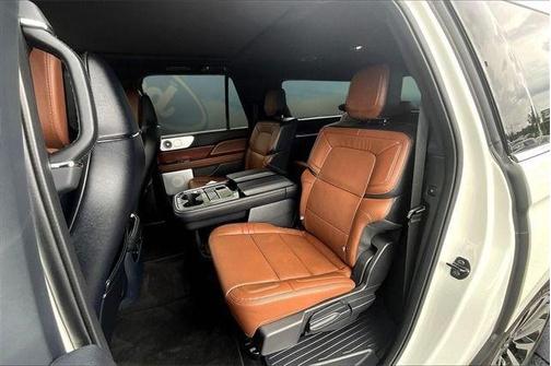 2024 Lincoln Navigator L Reserve