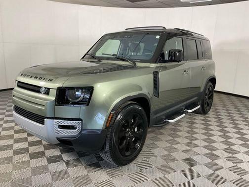 2022 Land Rover Defender 110 SE