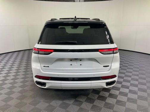 2024 Jeep Grand Cherokee Summit