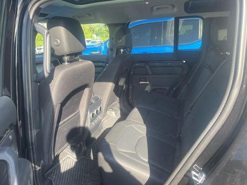 2025 Land Rover Defender P300
