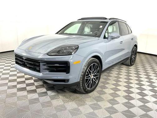 2025 Porsche Cayenne Base