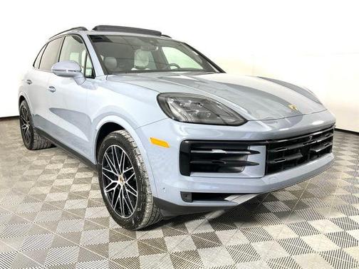 2025 Porsche Cayenne Base