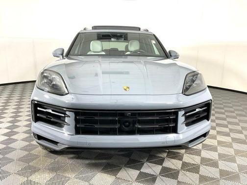 2025 Porsche Cayenne Base