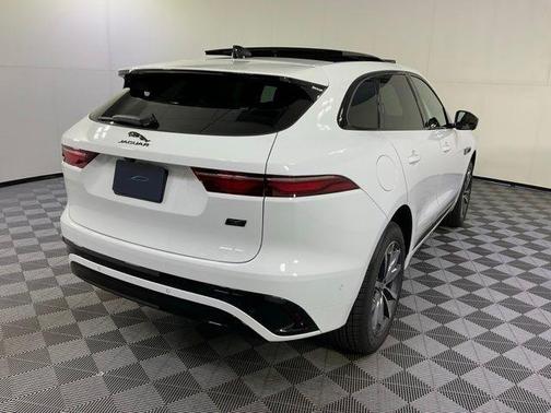 2026 Jaguar F-PACE P250 R-Dynamic S