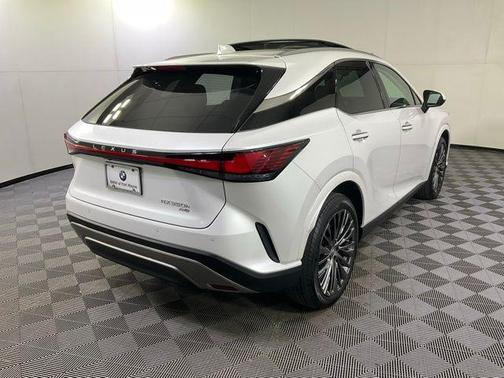 Eminent White Pearl 2024 Lexus RX 350h Luxury
