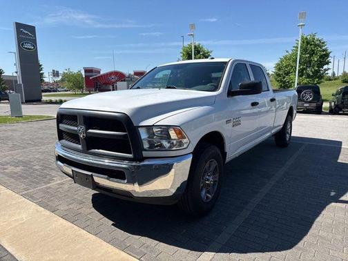 Bright White Clearcoat 2018 RAM 2500 Tradesman