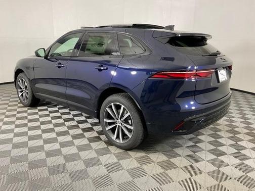 2025 Jaguar F-PACE P250 R-Dynamic S