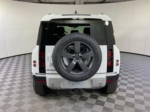 2025 Land Rover Defender P400 S