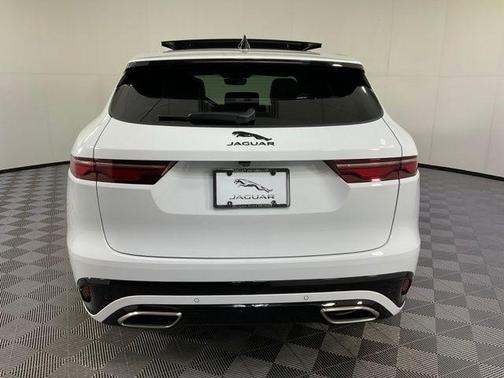 2025 Jaguar F-PACE P400 R-Dynamic S