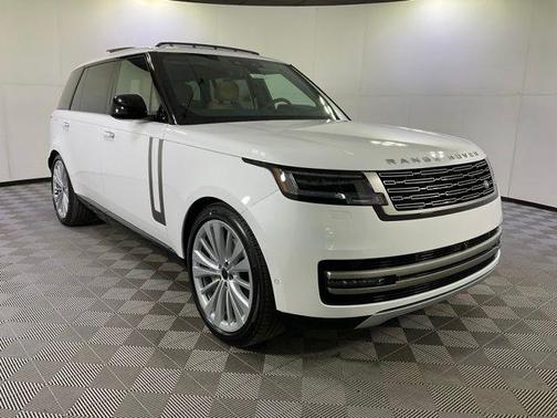 Ostuni Pearl White 2026 Land Rover Range Rover P530 SE 7 Seat