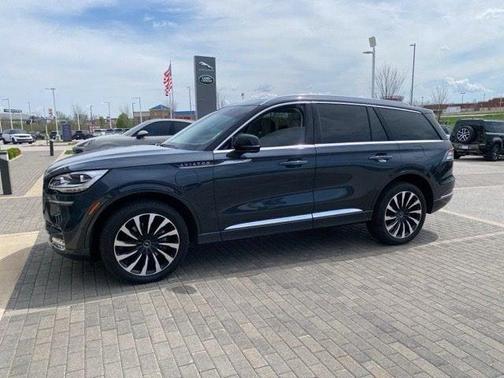 Flight Blue 2023 Lincoln Aviator Black Label Grand Touring