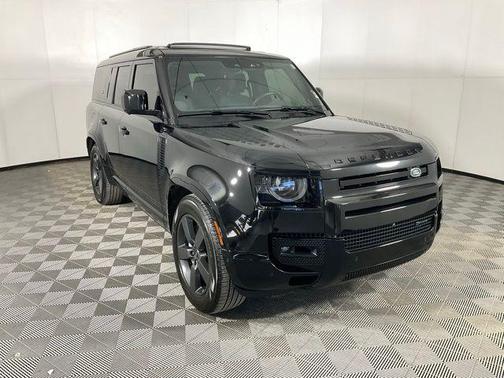 2023 Land Rover Defender X-Dynamic SE