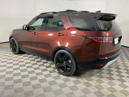 2026 Land Rover Discovery Tempest Edition