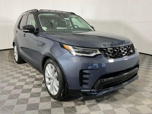 Varesine Blue 2026 Land Rover Discovery Dynamic SE