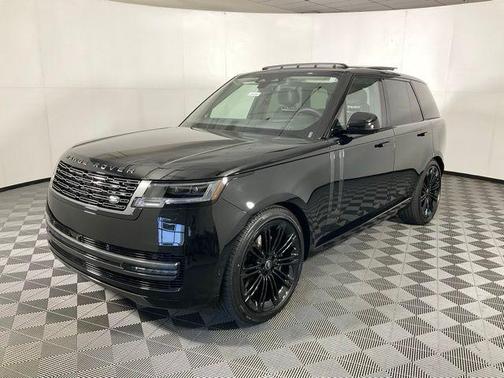 2025 Land Rover Range Rover P530 SE