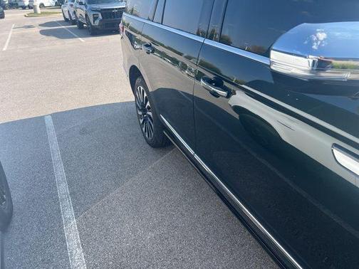 2023 Lincoln Navigator Black Label