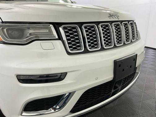 2019 Jeep Grand Cherokee Summit