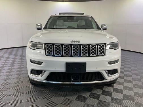 2019 Jeep Grand Cherokee Summit