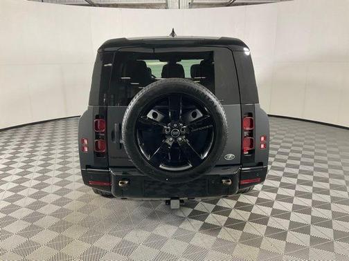 2023 Land Rover Defender X-Dynamic SE