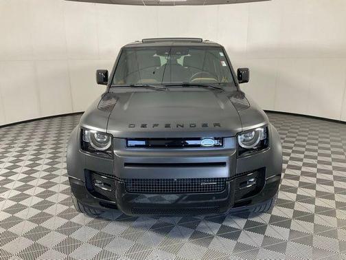 2023 Land Rover Defender X-Dynamic SE