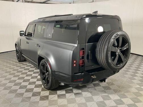 2023 Land Rover Defender X-Dynamic SE